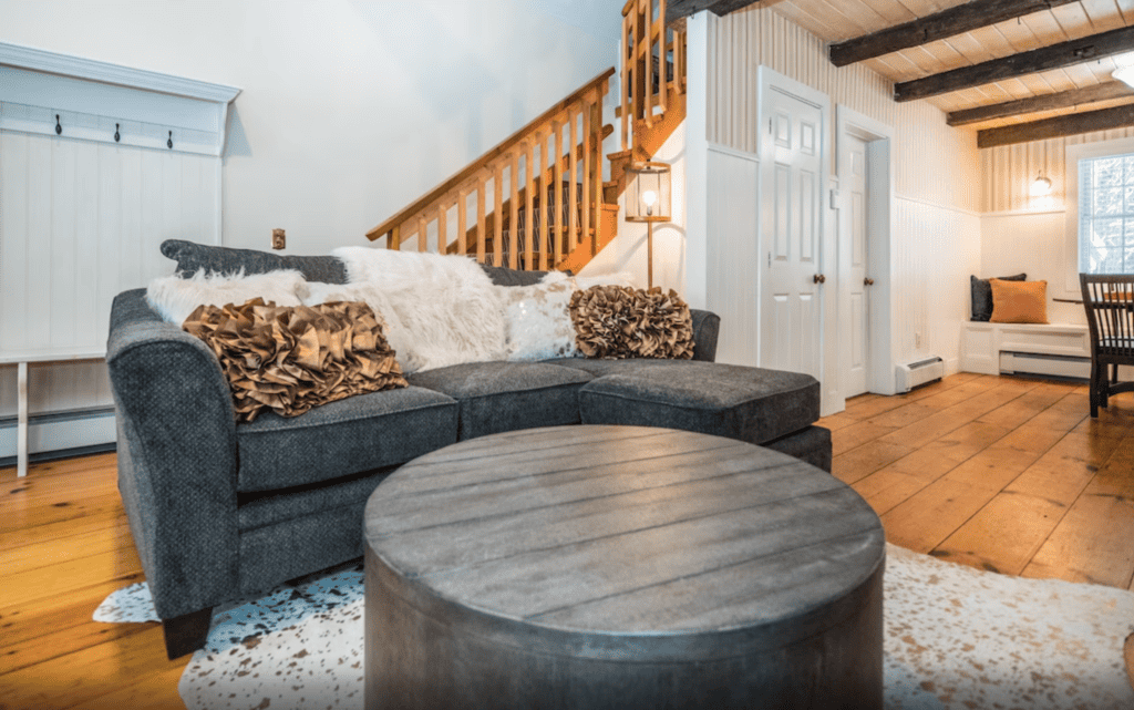 Dorset VRBO Cottage Living Room